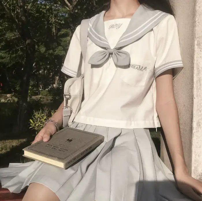 泡菜爱上小龙虾