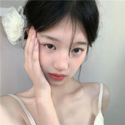 他的摩托车，她的岛